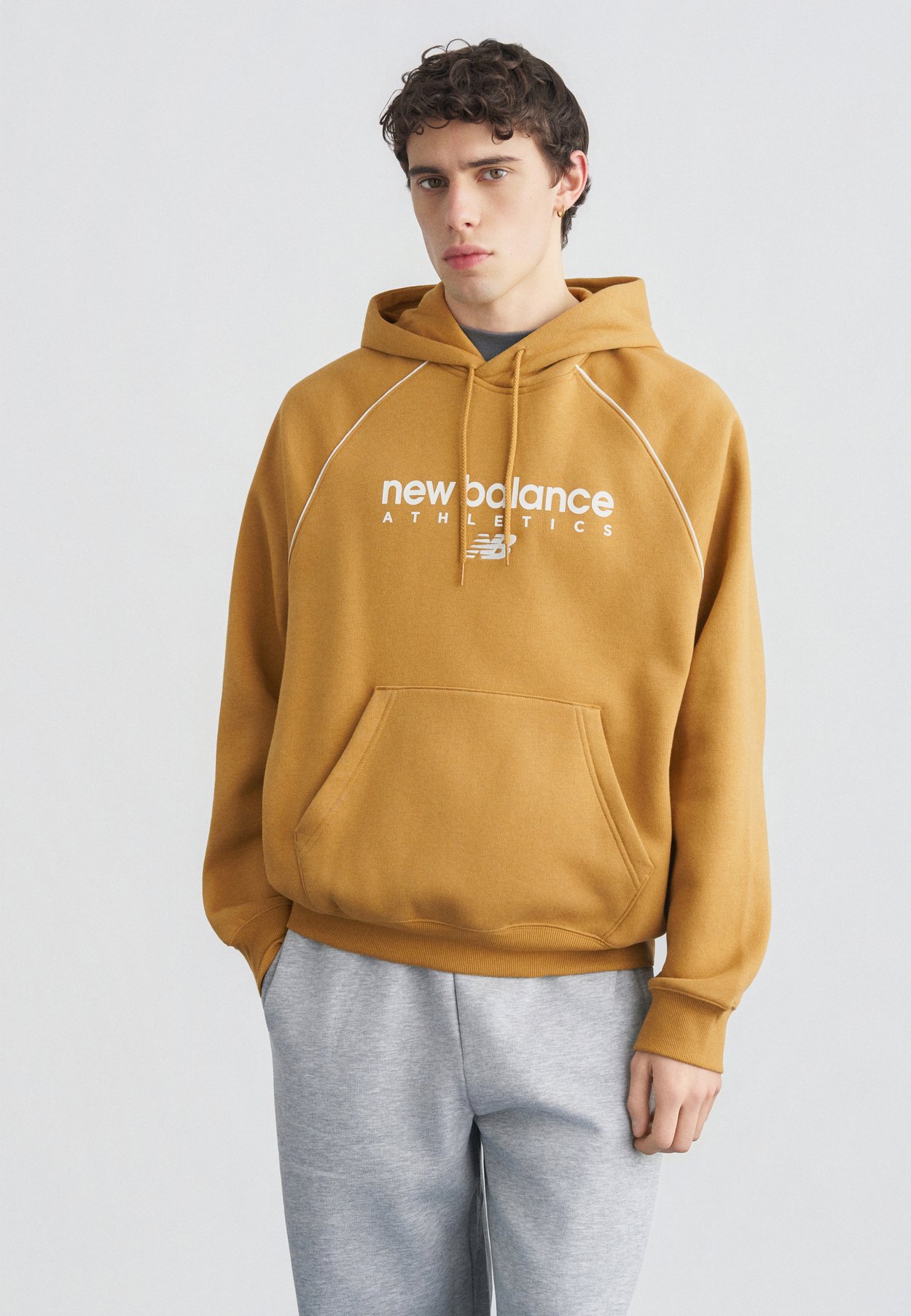 LINEAR GRAPHIC UNISEX