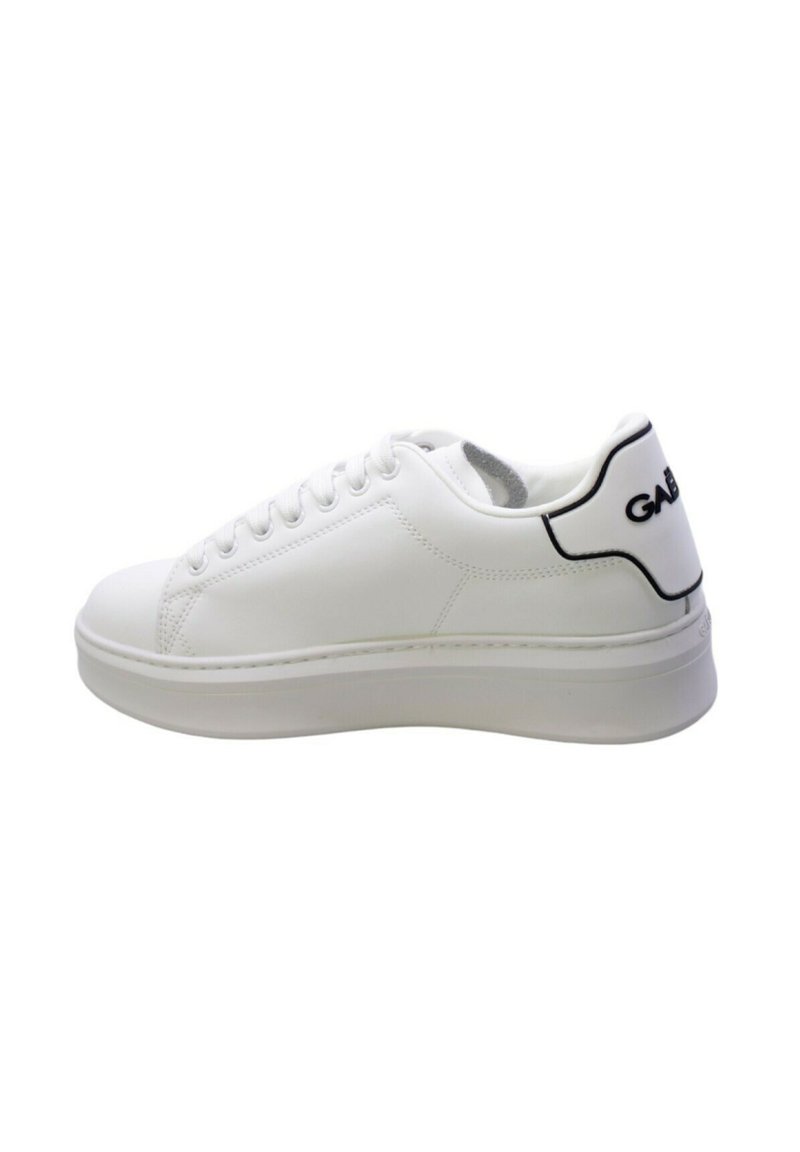 GAeLLE Sneakers basse - bianco