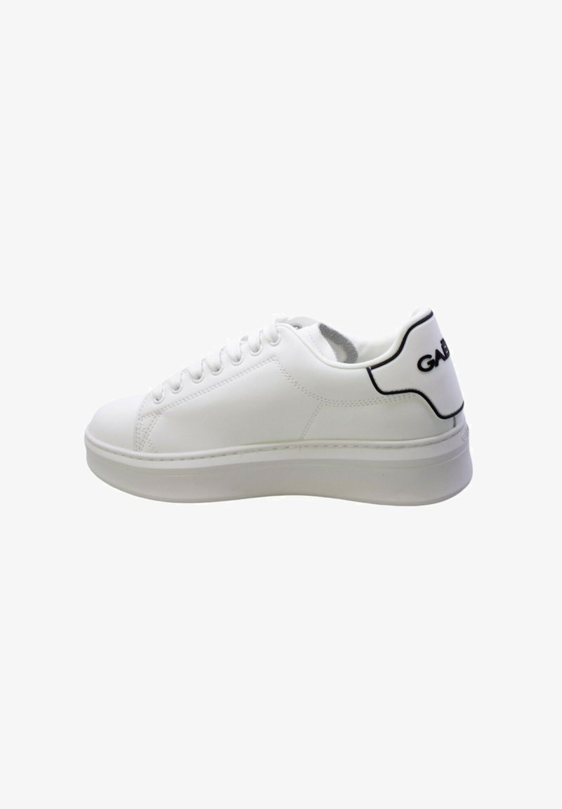 GAeLLE Sneakers basse - bianco