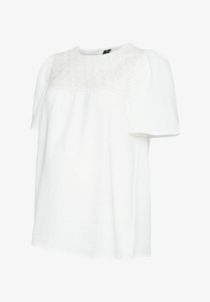 Biała bluzka z krótkim rękawem, z teksturowaną koronkową wstawką przy dekolcie, miękkiego materiału, z okrągłym dekoltem i otworem w kształcie klucza z tyłu.