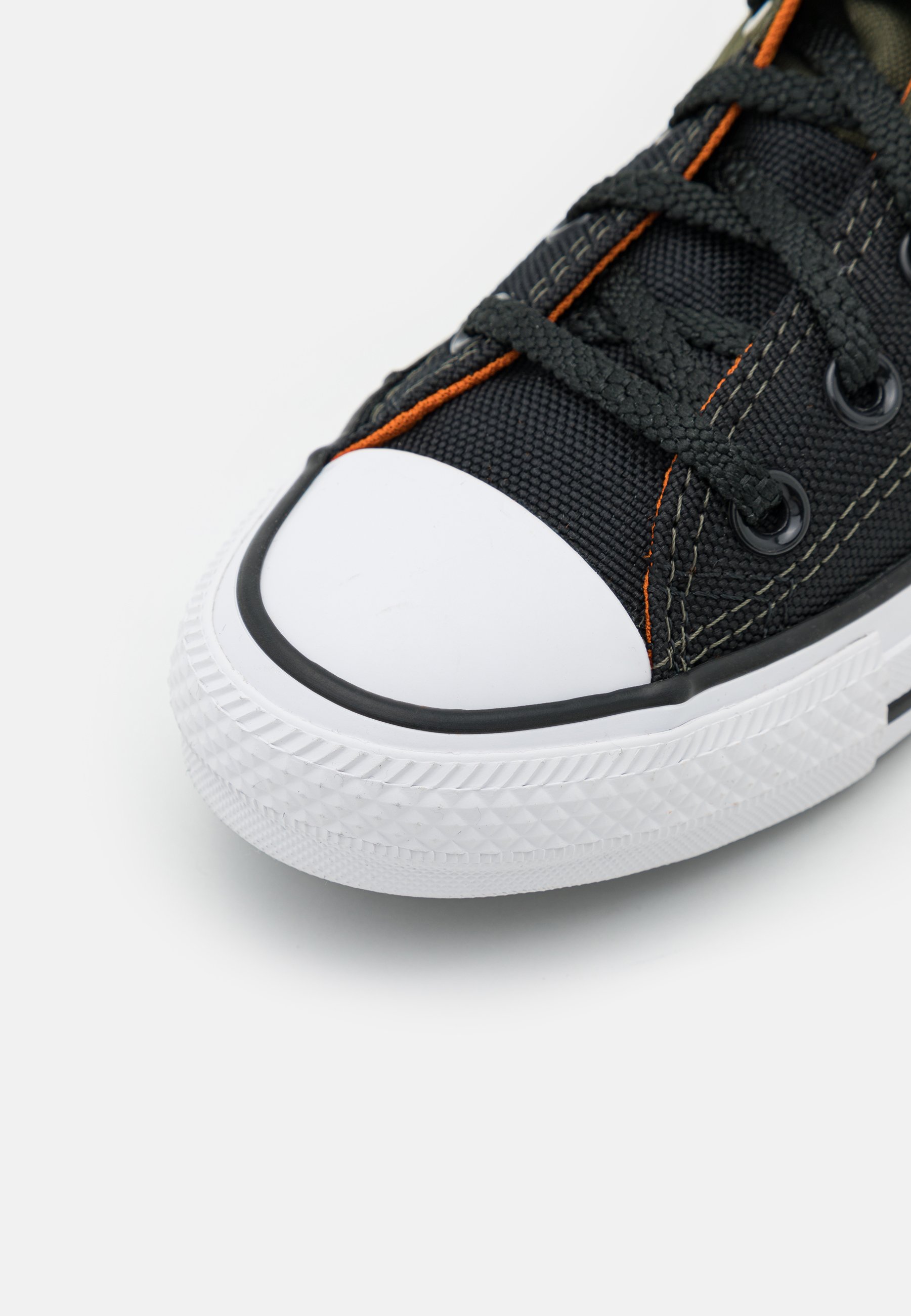 black gray converse