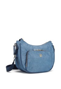 Borsa a tracolla sintetica blu con superficie texture, due scomparti con zip e un accento di logo dorato. Include una tracolla regolabile.