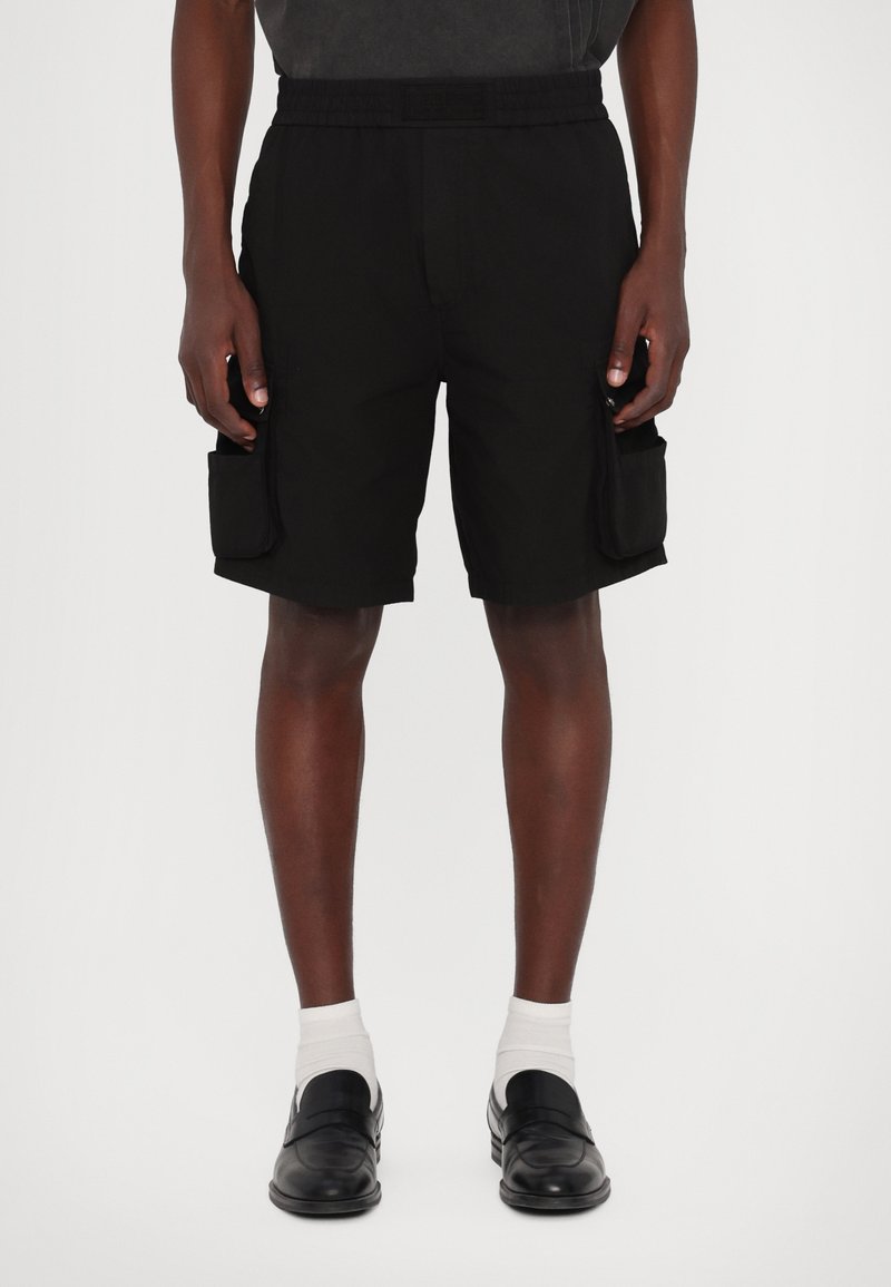 Iceberg - BERMUDA - Short - nero, Agrandir