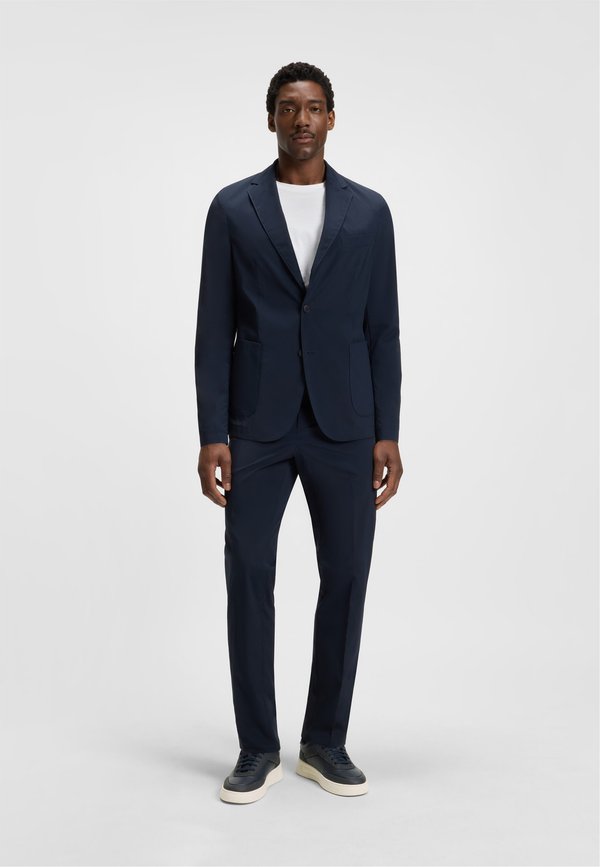 BALTIMORE - Trainers4