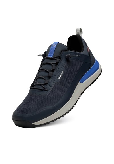Navy sports shoe made of mesh and synthetic material, featuring gray sole and blue accents, with a flexible lacing system and pull tab.