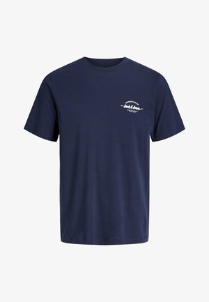 Marineblaue Baumwoll-T-Shirt mit kurzen Ärmeln, rundem Ausschnitt und kleinem weißen Textlogo auf der linken Brust mit der Aufschrift "Jack & Jones".