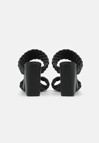 Steve Madden TANGLE - Mules de salto - black