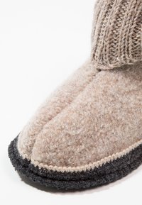 Bergstein COZY - Pantoffels - beige