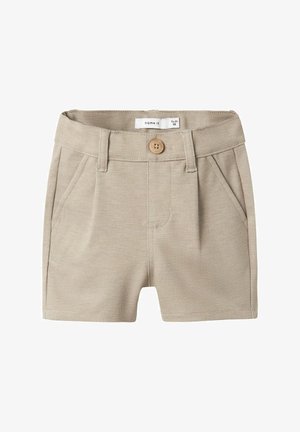 Helle beige Shorts aus strukturiertem Stoff mit Knopfverschluss, ausgestattet mit zwei Fronttaschen und gerade geschnitten.