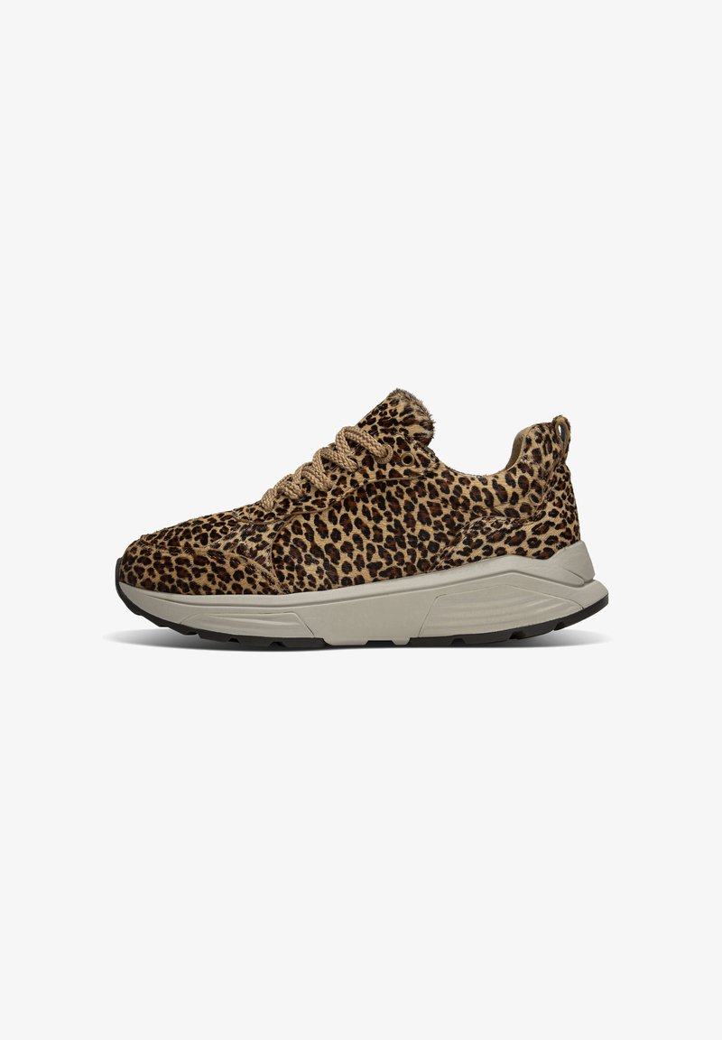Leopard print sneakers made of soft fabric with a beige sole, featuring textured laces and a padded collar for added comfort.