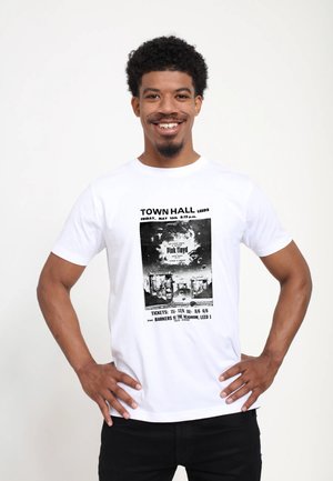 Henry Tiger, TOWN HALL POSTER - T-shirt print - white