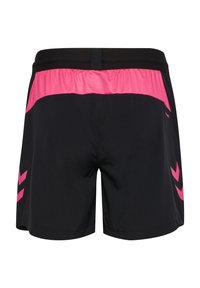 Pantalones cortos deportivos negros con cinturilla de malla rosa y franjas de chevrón rosas a ambos lados, mostrados desde atrás.