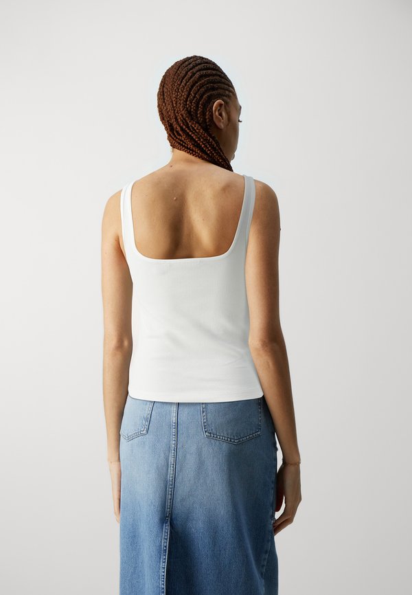 VMCHLOE SQUARE - Top3