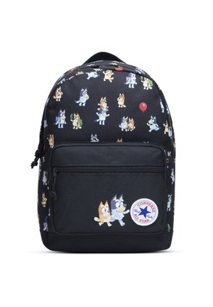 Zaino in tessuto nero con personaggi di cani dei cartoni animati in diverse pose, tasca frontale con zip e patch del logo Converse All Star.