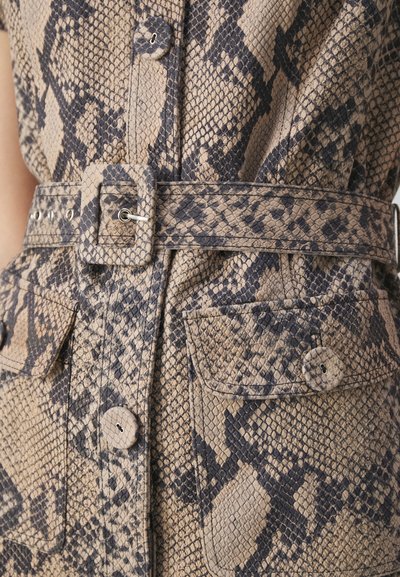 STUDIO ID DRESS - Robe chemise - beige