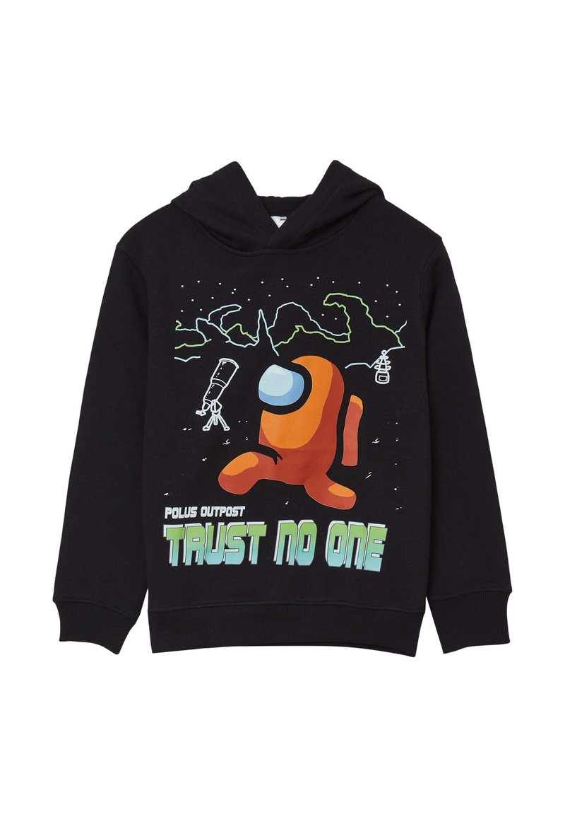 Felpa con cappuccio nera con un personaggio dei cartoni animati arancione e la scritta "Non fidarti di nessuno". Presenta un design a tema galassia e colori vivaci.