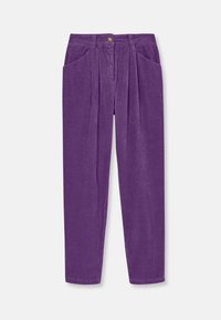 Pantaloni in corduroy viola con vita alta, due tasche laterali e pieghe frontali. Il tessuto presenta un motivo a coste testurizzato.