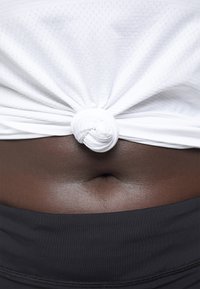 lululemon SWIFTLY TECH LONG SLEEVE - Top dugih rukava - white/white