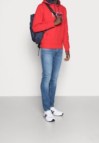 Tommy Jeans Mikina s kapucí - red