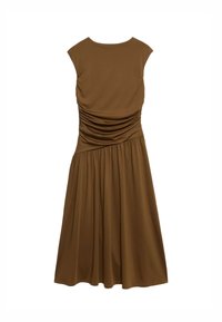 Brązowa sukienka do kolan z krótkimi rękawami, marszczeniami w talii oraz zwiewnym dołem z miękkiego, teksturowanego materiału.