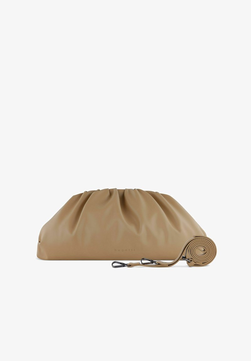 Borsa in poliuretano beige e morbido con design arricciato. Include una tracolla arrotolata con moschettoni in metallo. Texture liscia, stile minimalista.