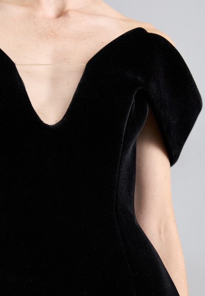 David Koma OFF SHOULDER STRUCTURED MINI DRESS - Juhlamekko - black