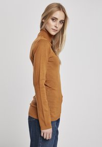 Urban Classics Pulóver - toffee