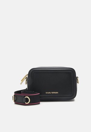 RANGE EYELIKE BUCKLE SKETCH BAGS - Borsa a tracolla - black