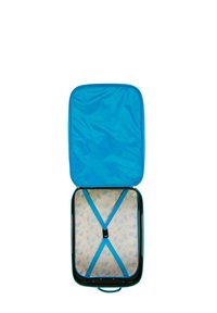 Blauer Koffer mit einem stabilen Äußeren, geöffnet, um ein gemustertes Innenleben zu zeigen, das aus leichtem Stoff und elastischen Riemen zum Sichern von Gegenständen besteht.