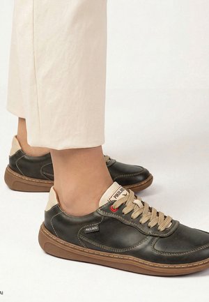 Pikolinos, Zapatos con cordones - green