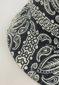 Klobouk - navy blue