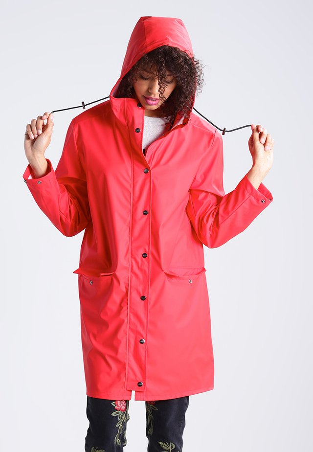 FABIOLA - Parkatakki - true red