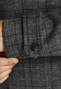 Jack & Jones PREMIUM Cappotto corto - light brown