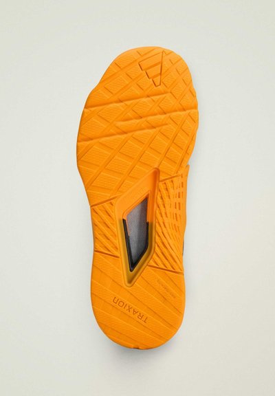 adidas by Stella McCartney DROPSET - Träningsskor - core black crew orange clear onix
