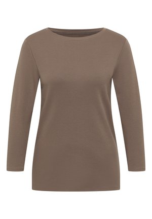 Lange mouw bruine T-shirt gemaakt van zachte katoen, met een ronde halslijn en een gladde textuur. Geen patronen of accenten zichtbaar.