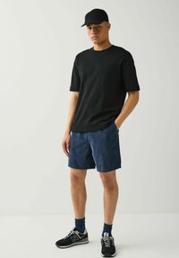 Thumbnail Image 2