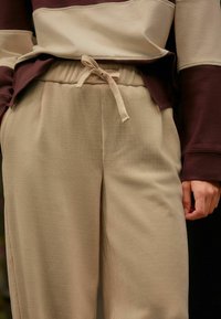 Next PULL-ON WIDE LEG   - Stoffhose - ecru cream