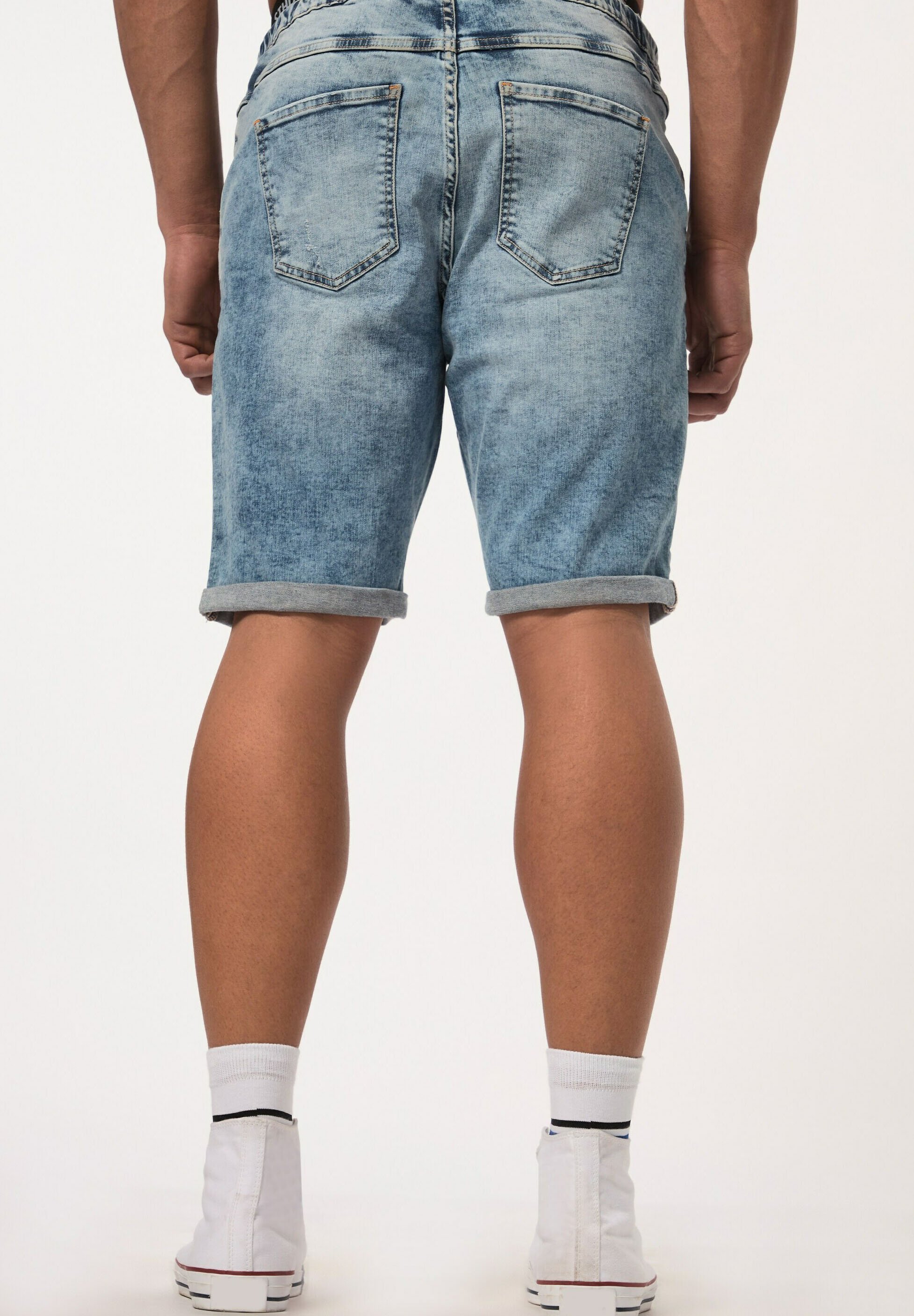 STHUGE BERMUDA DESTROYED - Jeans Shorts - bleached denim