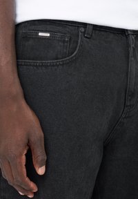 EIGHTYFIVE Vaqueros baggy - black