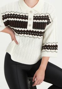 Shoeby Stickad tröja - white