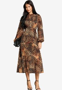 Lipsy PETITE FIT - PRINTED LONG SLEEVE - Dienas kleita - natural