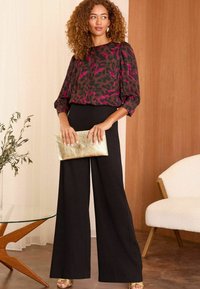Love & Roses PINTUCK CREW NECK BUTTON DETAIL  REGULAR FIT - Camicetta - brown animal