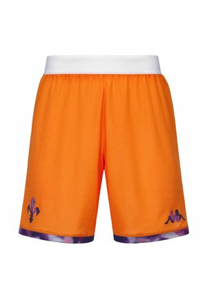 Pantaloncini sportivi arancioni con fascia elastica bianca in vita, bordo viola e piccoli loghi viola sui lati anteriori.