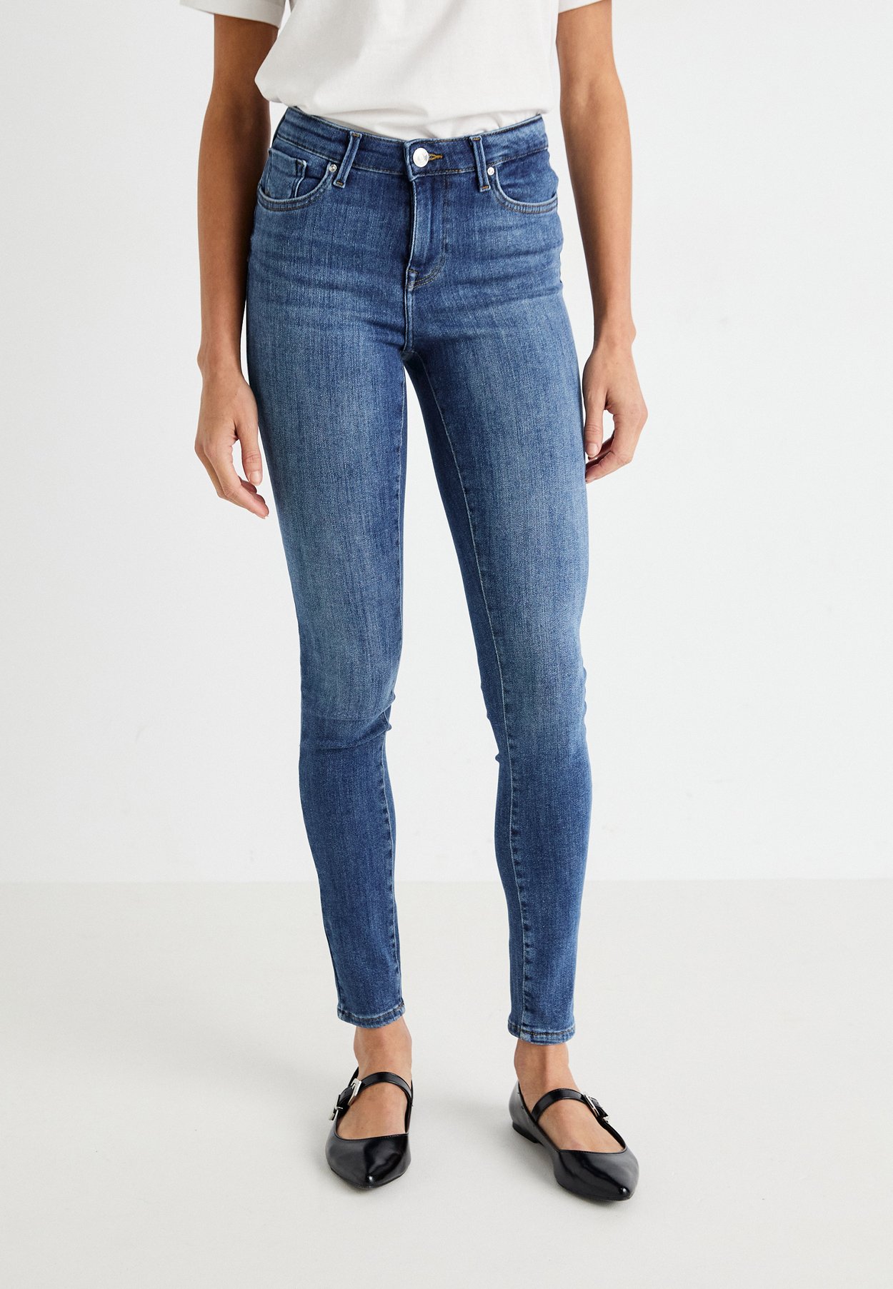 ONLPOWER MID WAIST PUSH UP