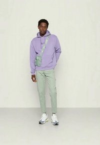Karl Kani PANTS UNISEX - Zúžené džíny - dark mint