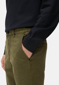 camel active FLEXXXACTIVE REGULAR FIT  - Chino - forest green