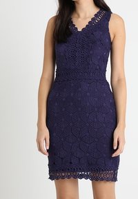 Dorothy Perkins Pouzdrové šaty - light blue