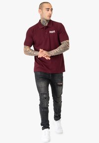 Lonsdale NORMALE PASSFORM DOPPELPACK LINGHOLME - Trükipildiga T-särk - black oxblood