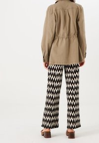 Garcia Jeansjacka - green