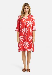 Smith&Soul MIT PALMEN - Freizeitkleid - chili print